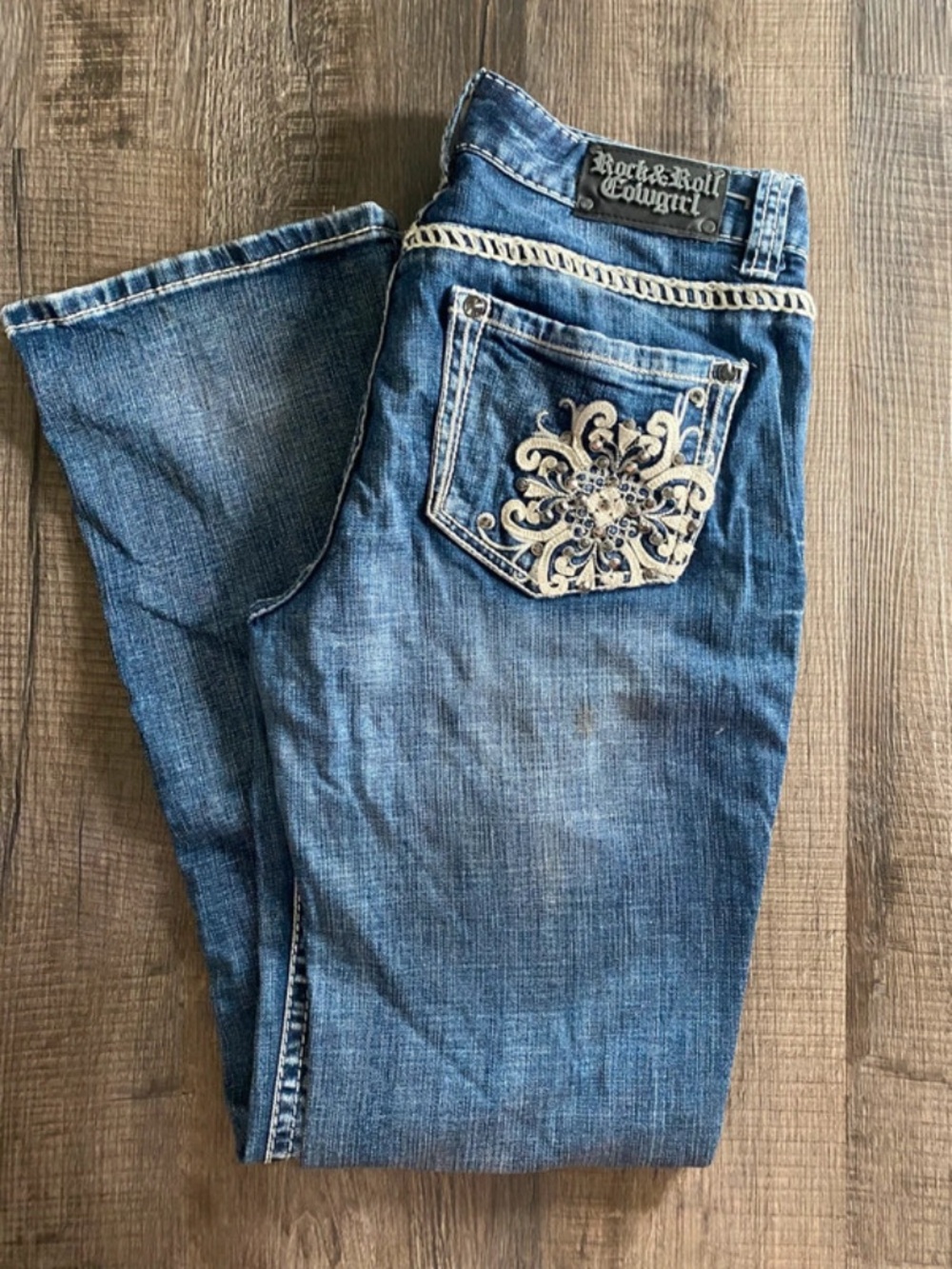 Rock & Roll Cowgirl Blue Boot Cut Jeans with Embroidered Pocket